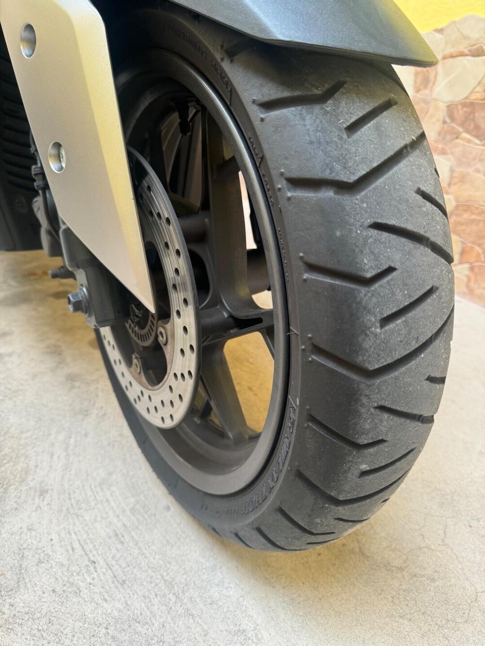 Yamaha X-Max 300 ABS (2017 - 20) (11)