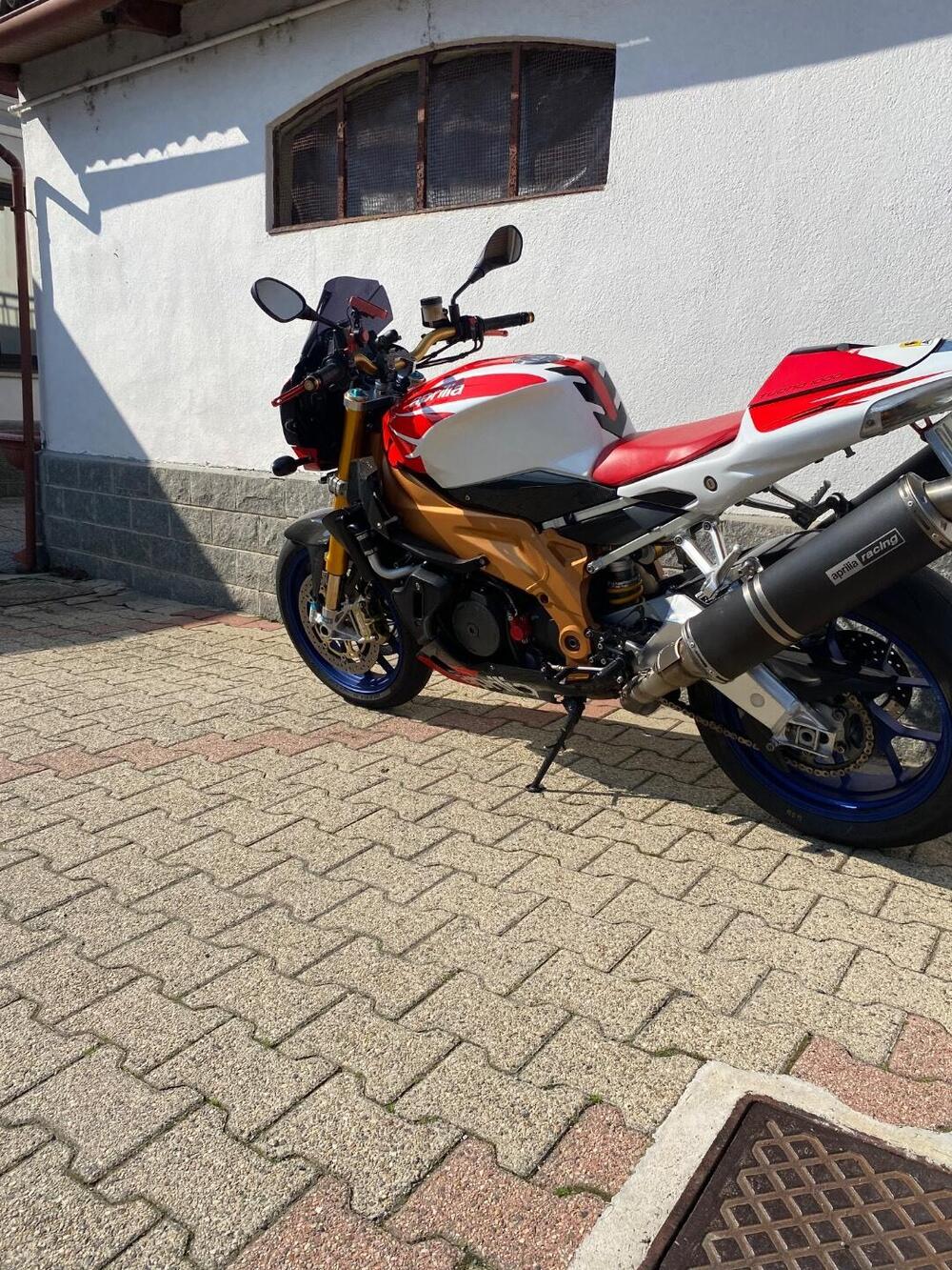 Aprilia Tuono 1000 R Factory (2006 - 11) (4)