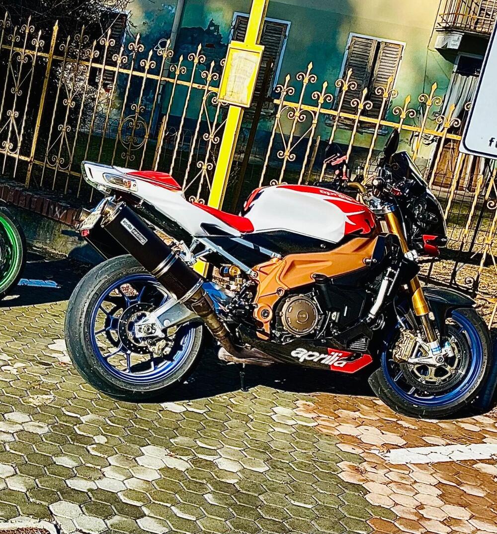 Aprilia Tuono 1000 R Factory (2006 - 11)