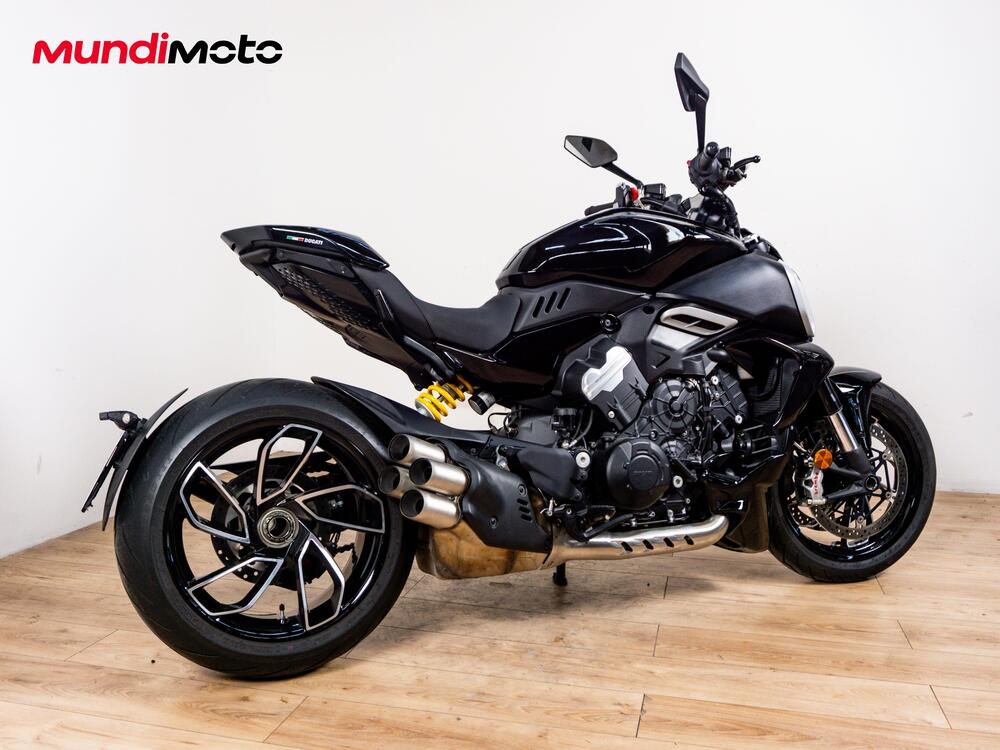 Ducati Diavel V4 (2023 - 26) (3)