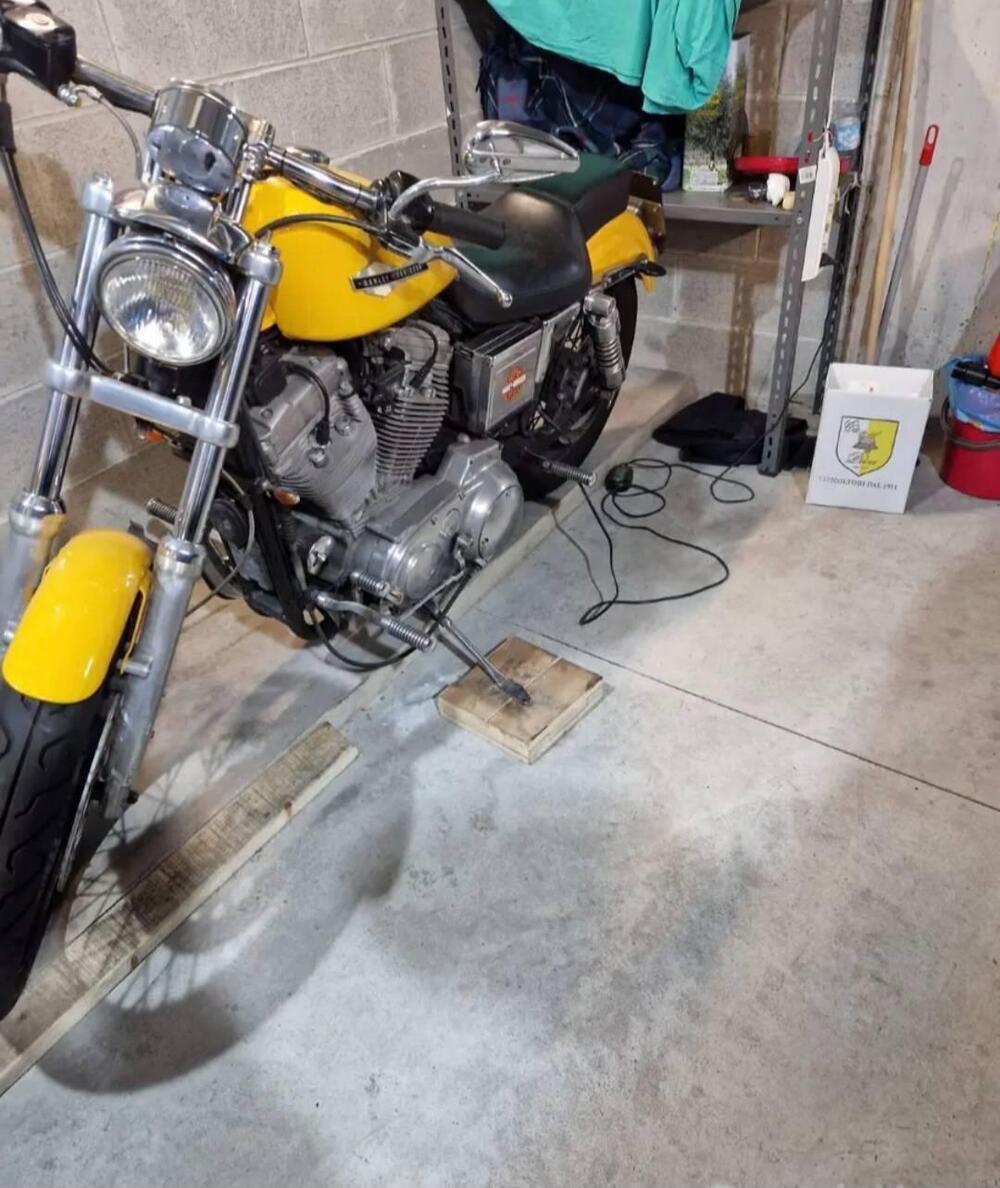 Harley-Davidson 883 Custom (1998 - 00) - XL 53C