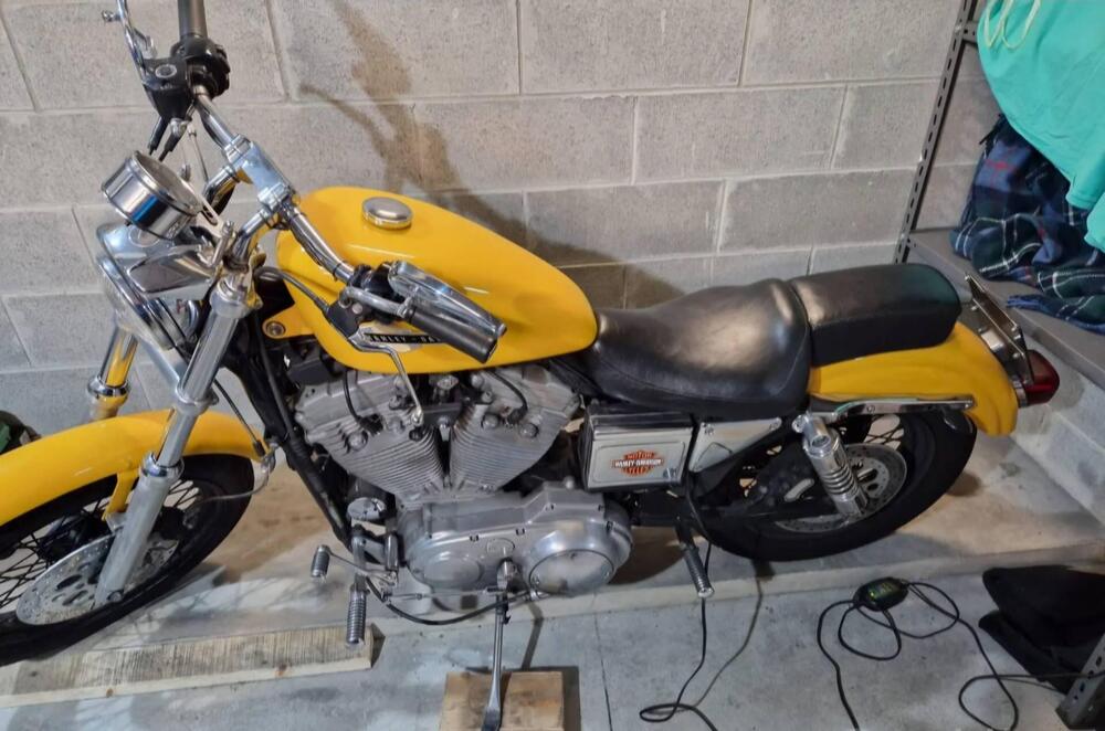 Harley-Davidson 883 Custom (1998 - 00) - XL 53C (3)