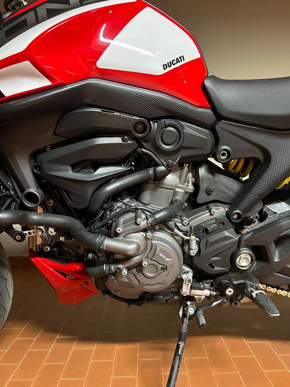 Ducati Monster 937 (2021 - 25) (4)