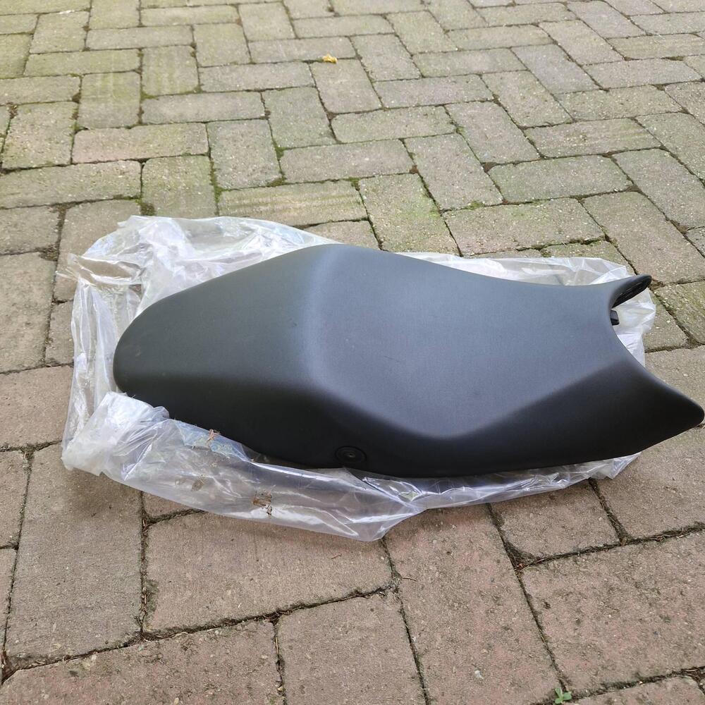 Ducati Monster 696 (2008 - 13) (3)