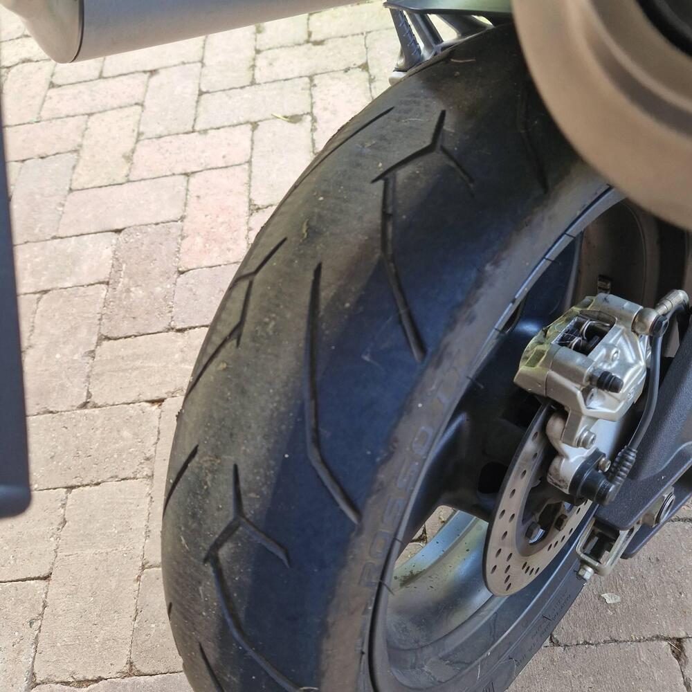 Ducati Monster 696 (2008 - 13) (9)