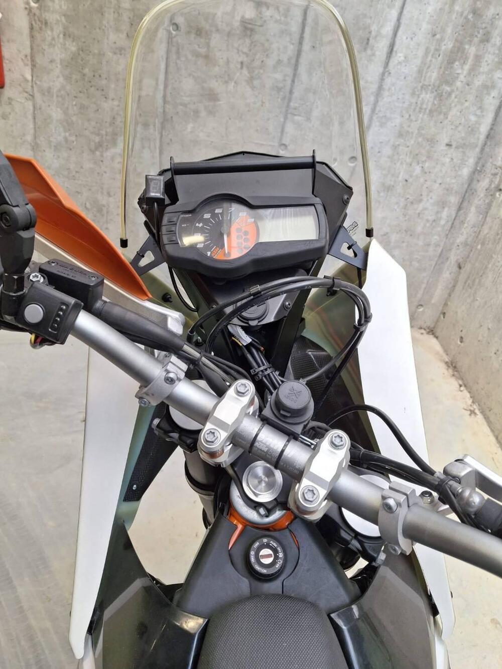 KTM 690 Enduro R (2012 - 17) (3)