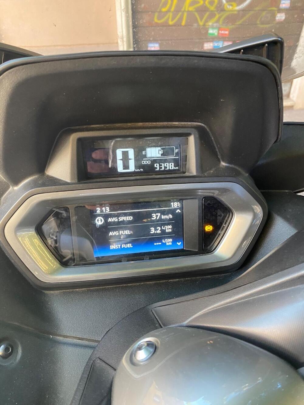 Yamaha X-Max 300 Tech Max (2021 - 24) (3)