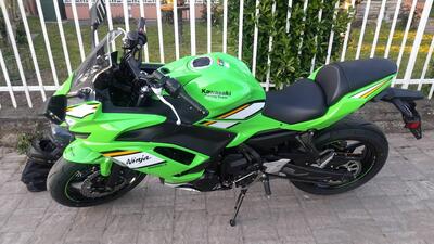 Kawasaki Ninja 650 (2025 - 26) usata