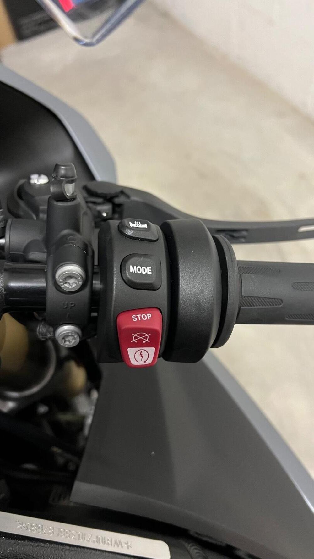 Bmw S 1000 RR (2025) (10)