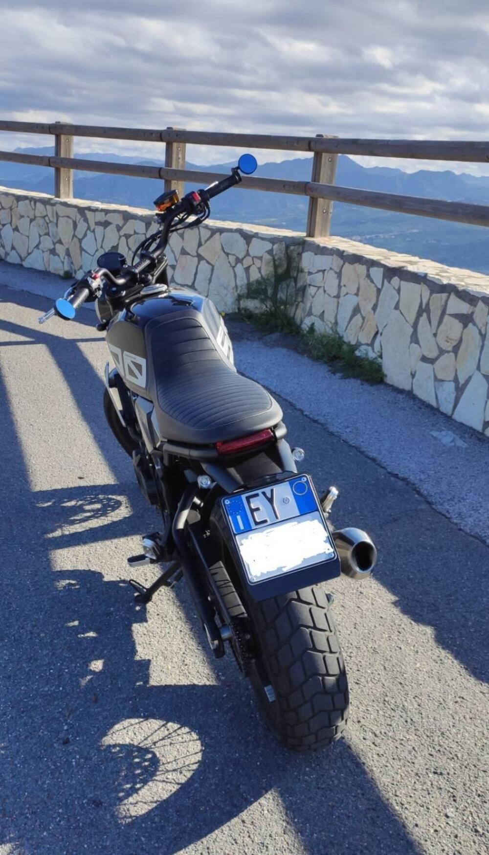 Brixton Motorcycles Crossfire 500 X (2021 - 25) (2)