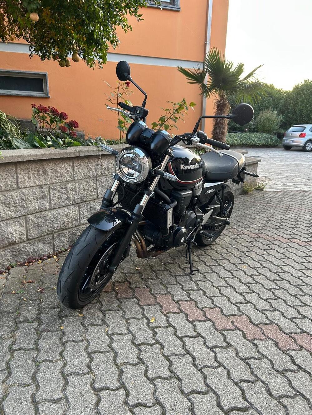 Kawasaki Z 650 RS (2022 - 24) (4)