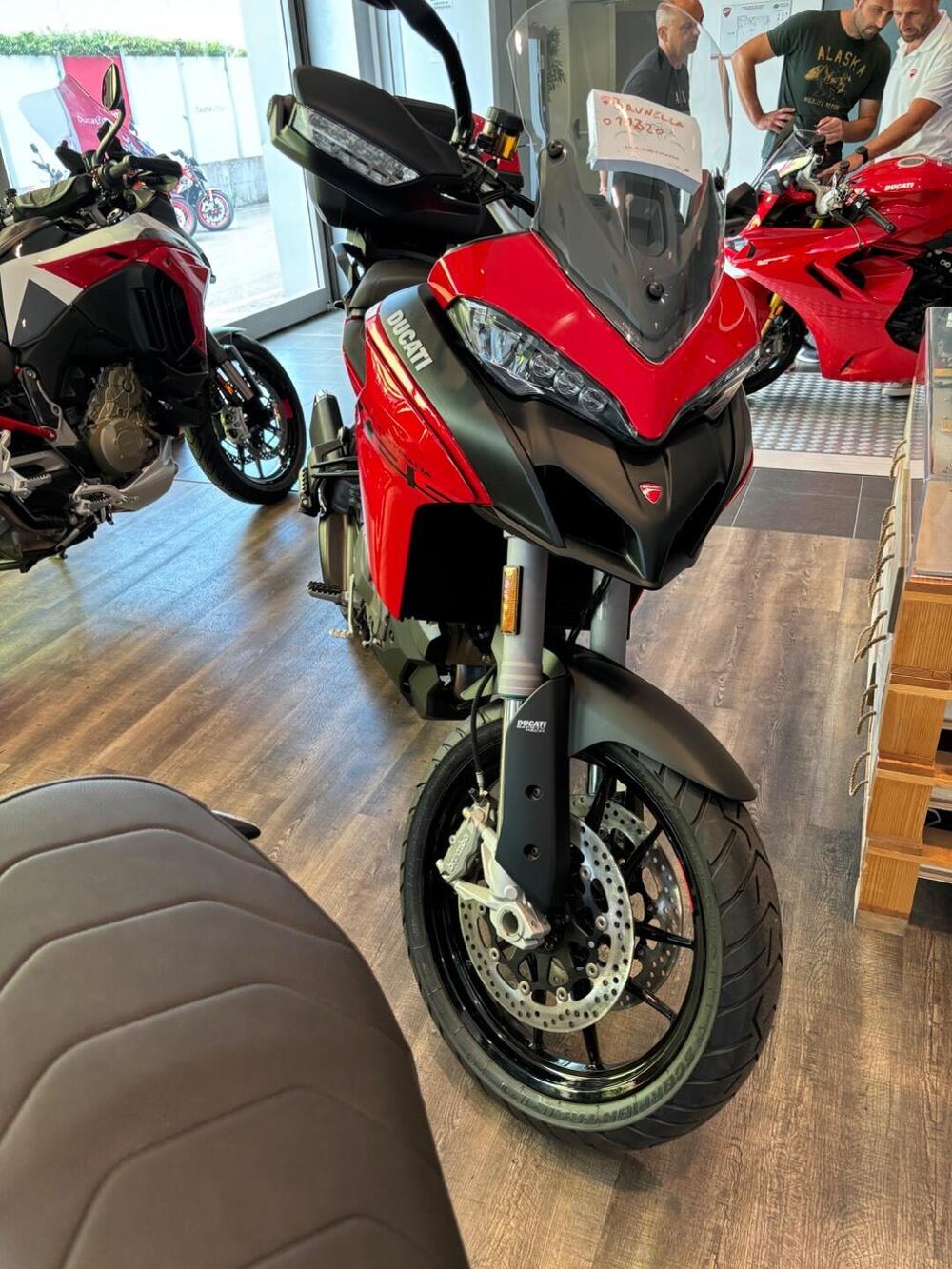 Ducati Multistrada V2 S (2022 - 24) (3)