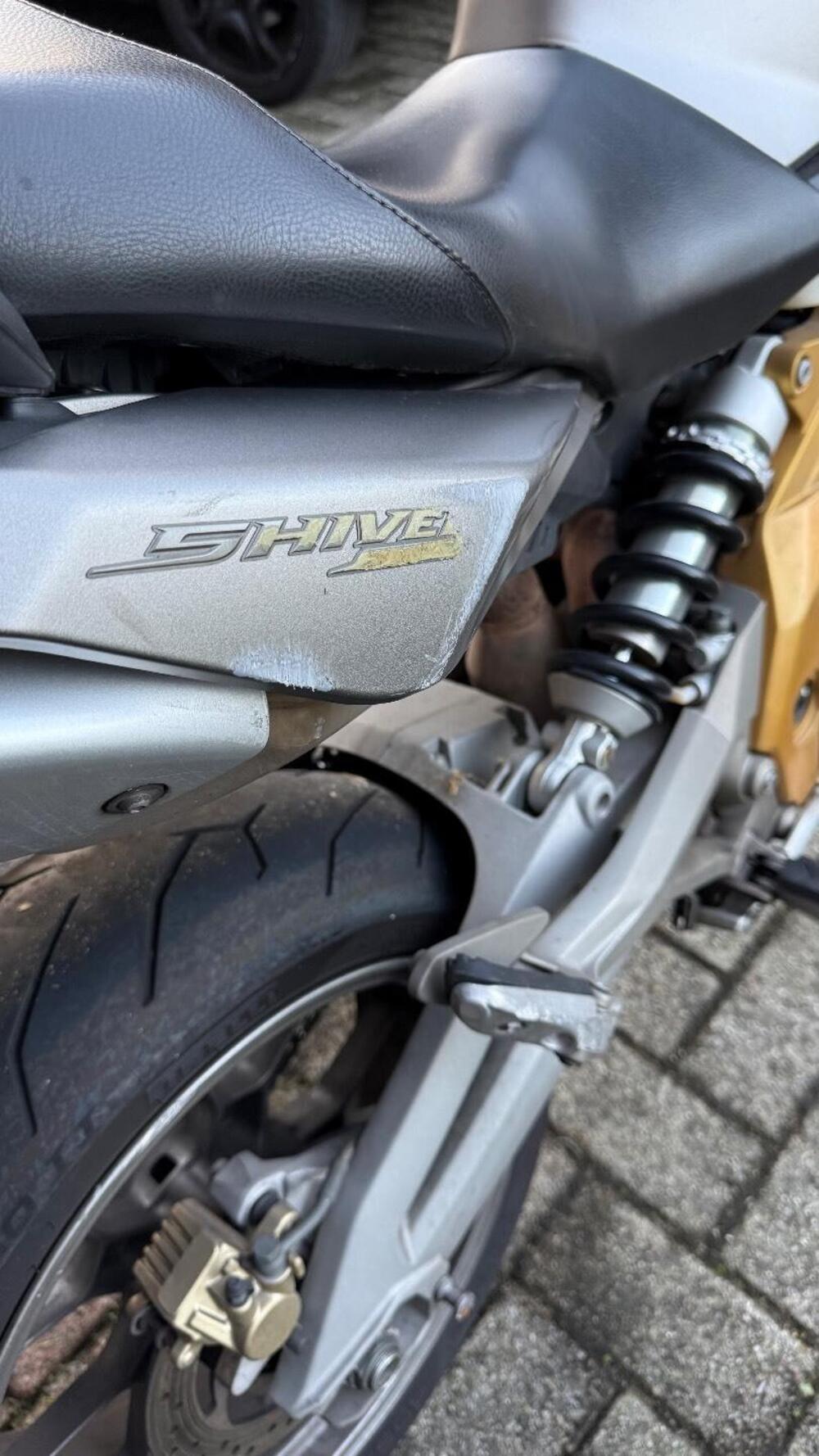 Aprilia Shiver 750 (2010 - 16) (6)