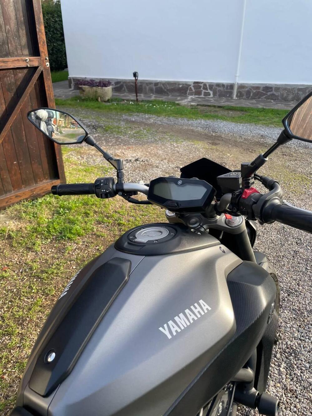 Yamaha MT-07 ABS (2014 - 16) (10)