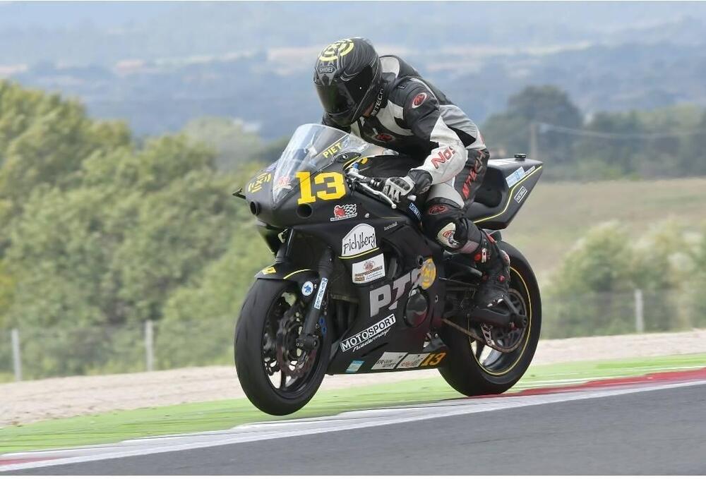 Yamaha YZF R6 (2003 - 04) (3)