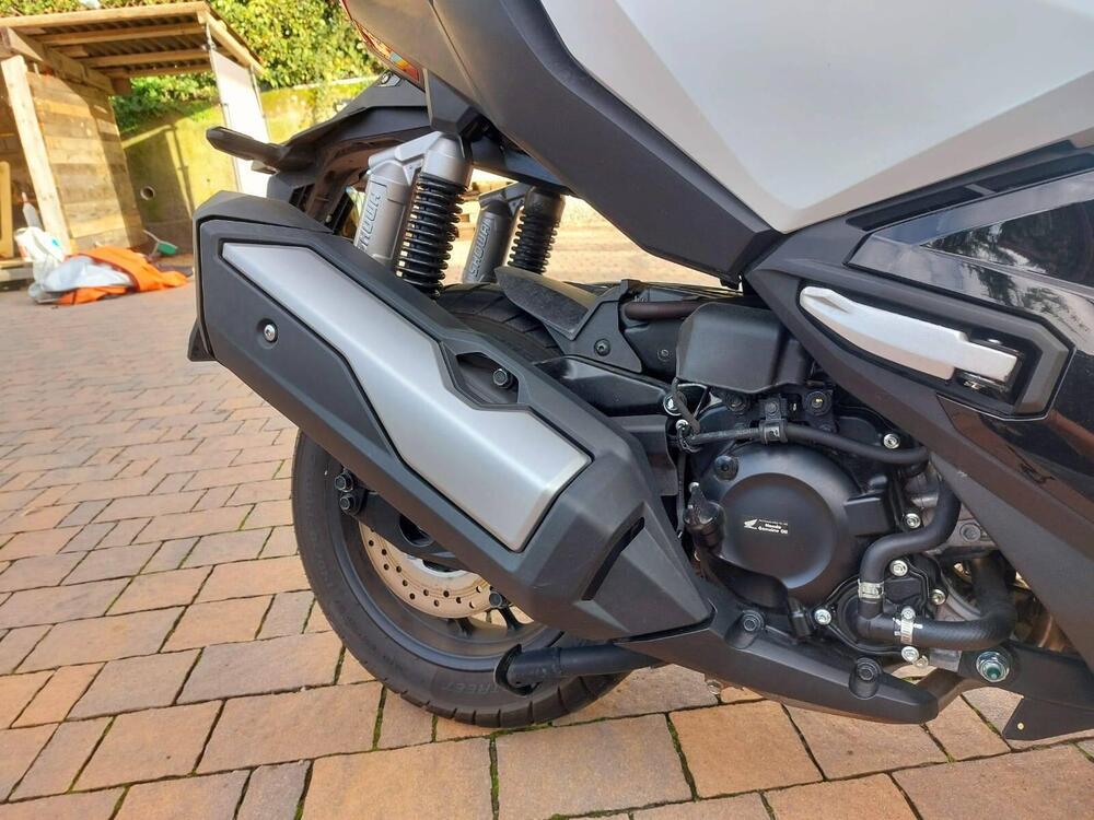 Honda ADV 350 (2022 - 24) (6)