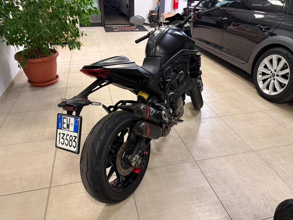 Ducati Monster 937 + (2021 - 25) (3)
