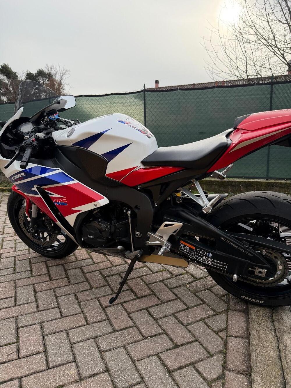 Honda CBR 1000 RR Fireblade (2012 - 16) (8)