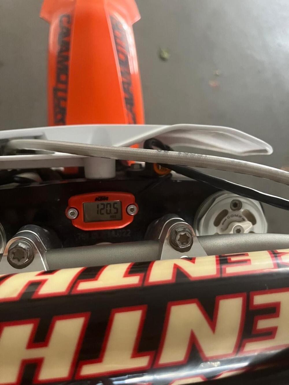 KTM 250 SX-F (2022) (7)