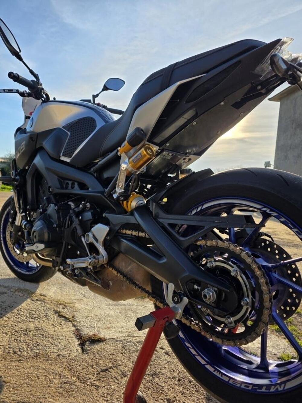 Yamaha MT-09 SP (2018 - 20) (2)