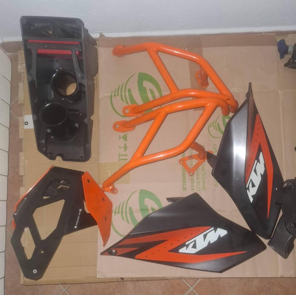 KTM 1290 Super Duke R ABS (2014 - 16) (6)