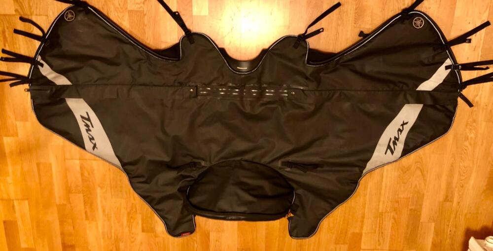 Termoscudo originale Yamaha TMax 530 (2)