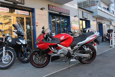 Honda CBR 600 F (2001 - 06) usata