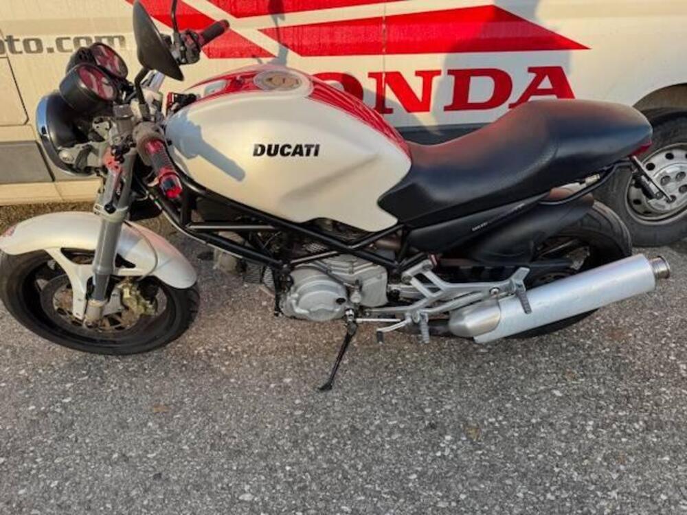 Ducati Monster 620 Dark (2003 - 06) (2)