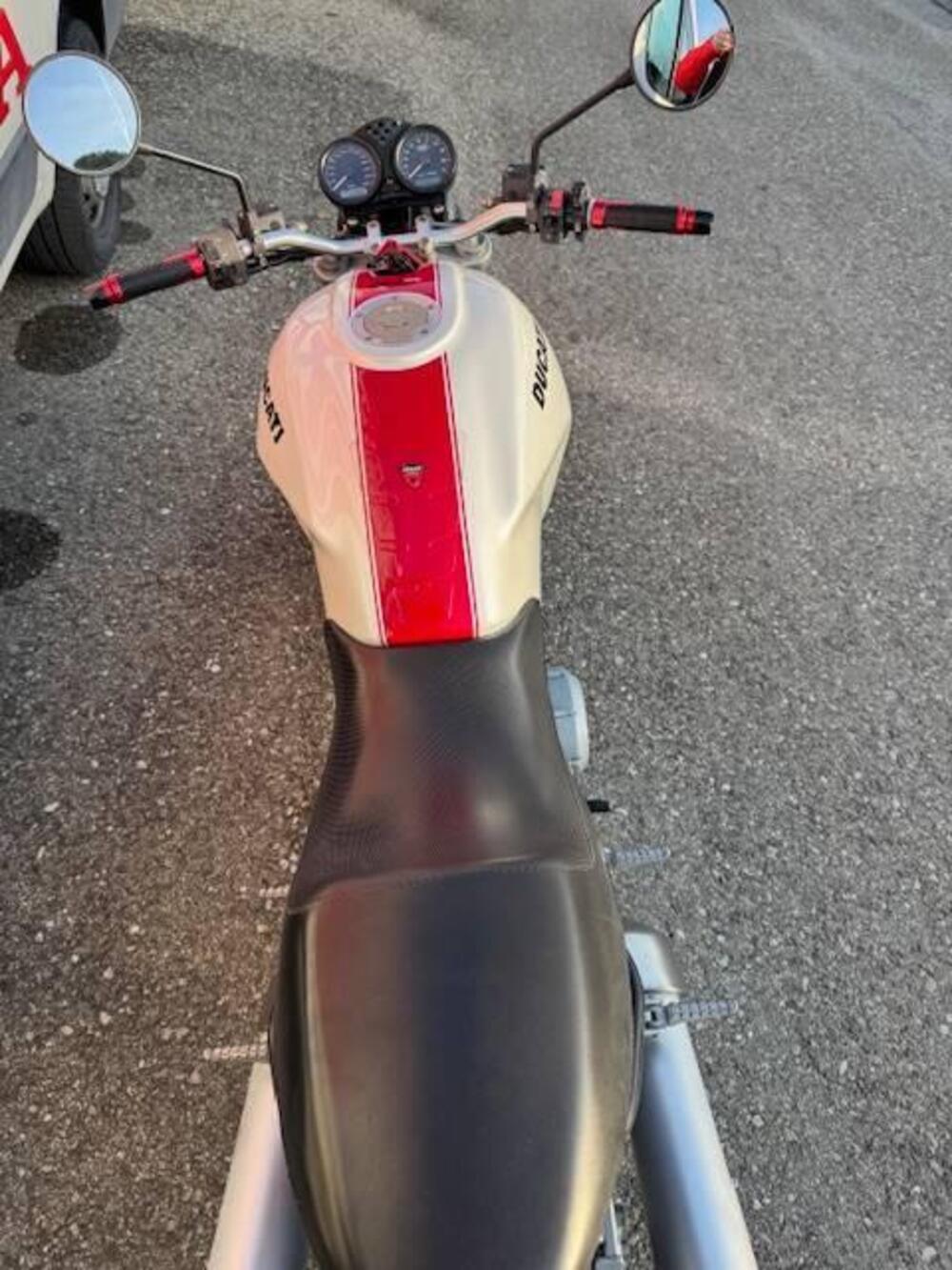 Ducati Monster 620 Dark (2003 - 06) (4)