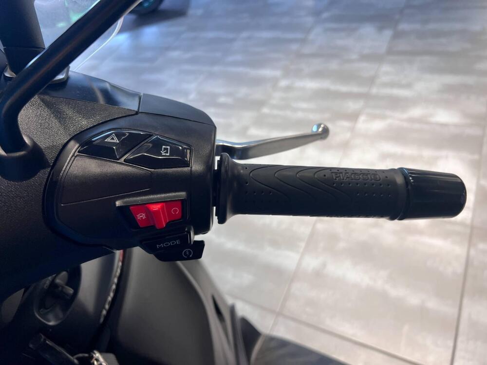 Piaggio Beverly 400 S ABS-ASR (2021 - 24) (10)