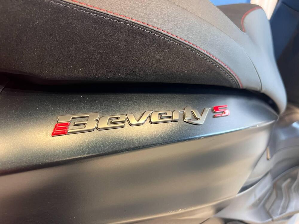 Piaggio Beverly 400 S ABS-ASR (2021 - 24) (15)