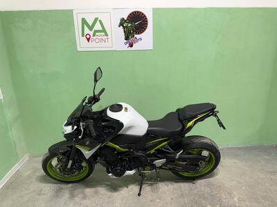 Kawasaki Z 900 (2021 - 24) usata