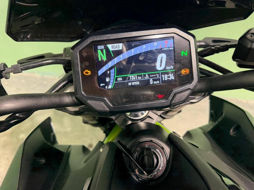 Kawasaki Z 900 (2021 - 24) (3)