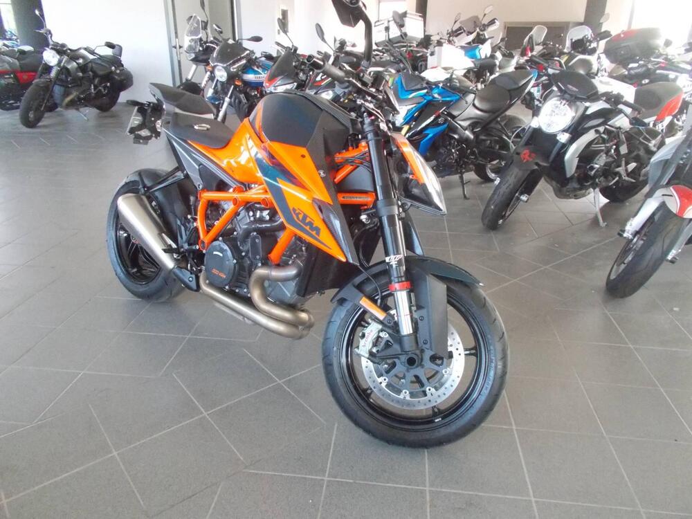 KTM 1290 Super Duke R (2021)