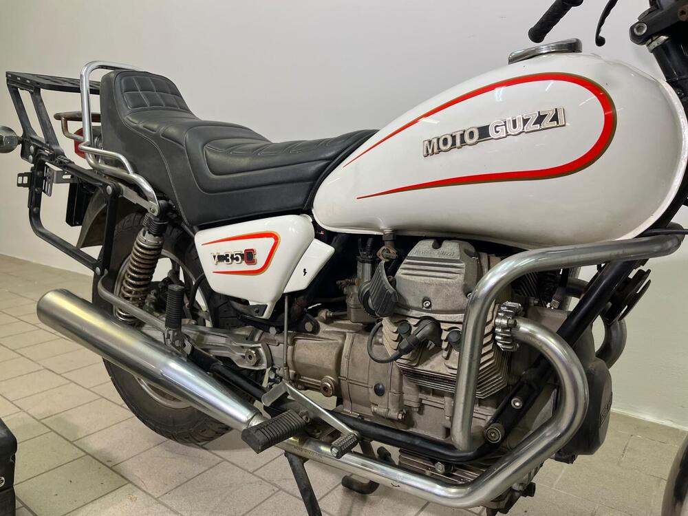 Moto Guzzi V35 C (2)