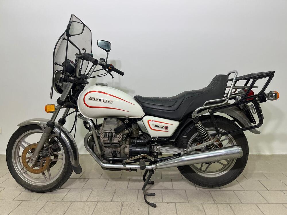 Moto Guzzi V35 C (9)