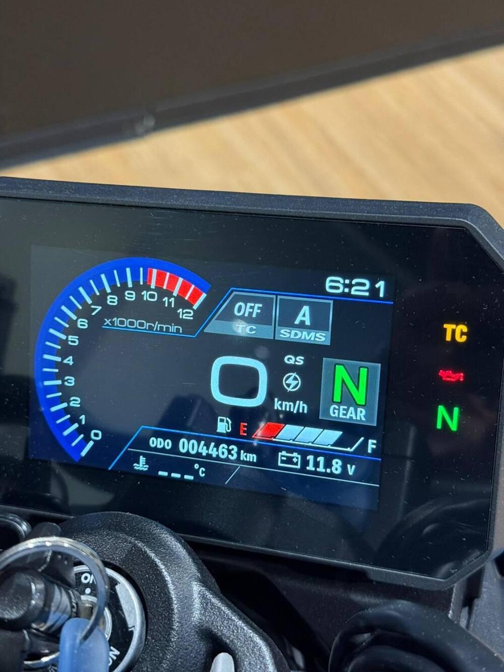 Suzuki GSX-8S (2023 - 24) (19)