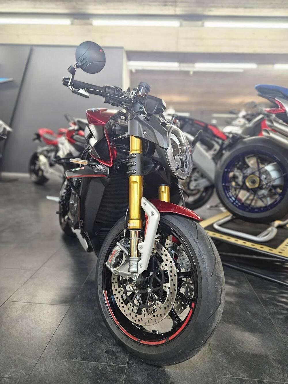 MV Agusta Brutale 1000 RR (2021 - 25) (4)