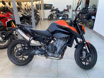 KTM 890 Duke (2021 - 23) usata