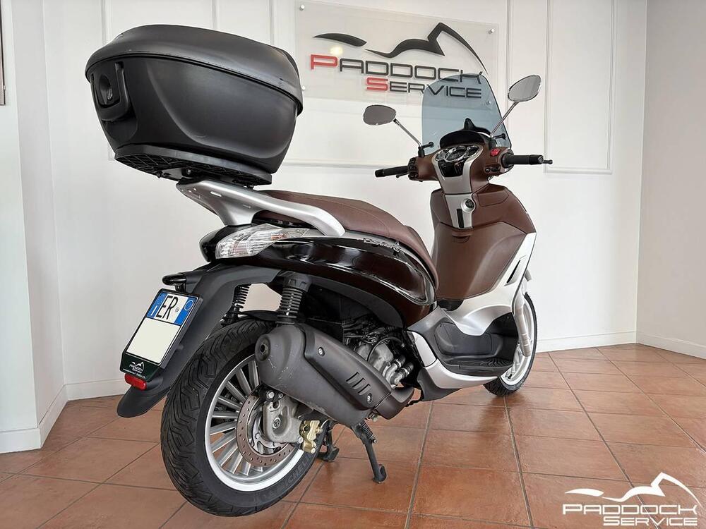 Piaggio Beverly 300 i.e. ABS-ASR (2016 - 20) (5)