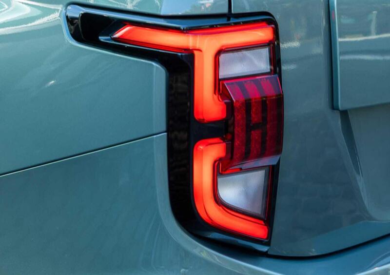 Kg Mobility Torres (24)