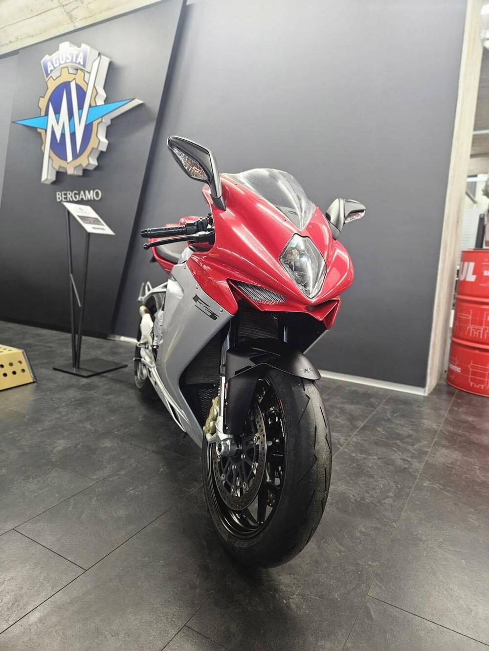 MV Agusta F3 675 (2011 - 15) (3)