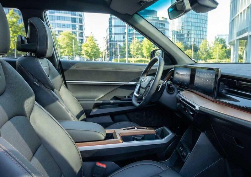 Kg Mobility Torres (11)