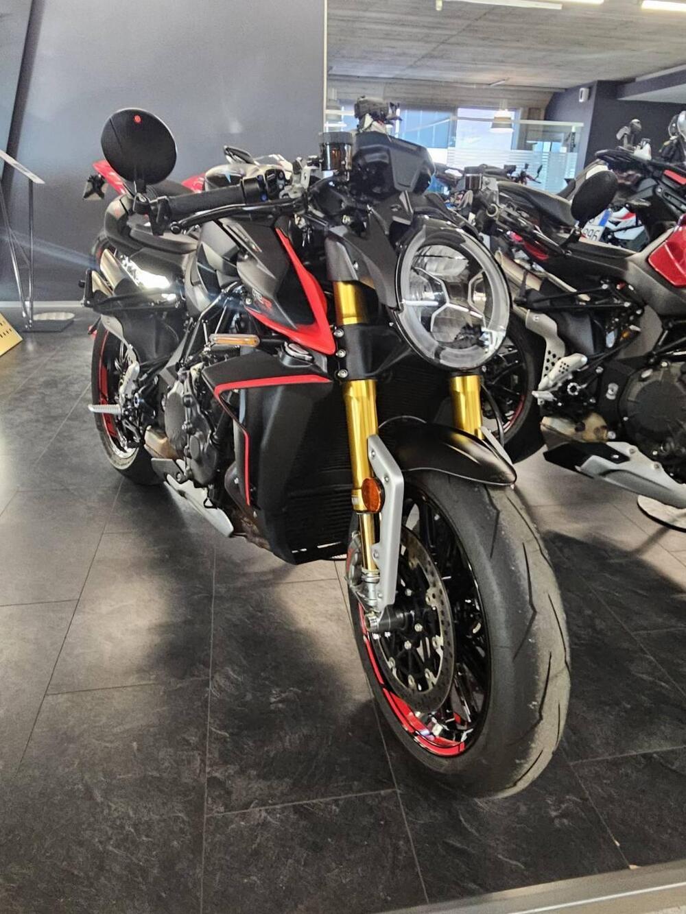 MV Agusta Brutale 1000 RR (2021 - 25) (3)