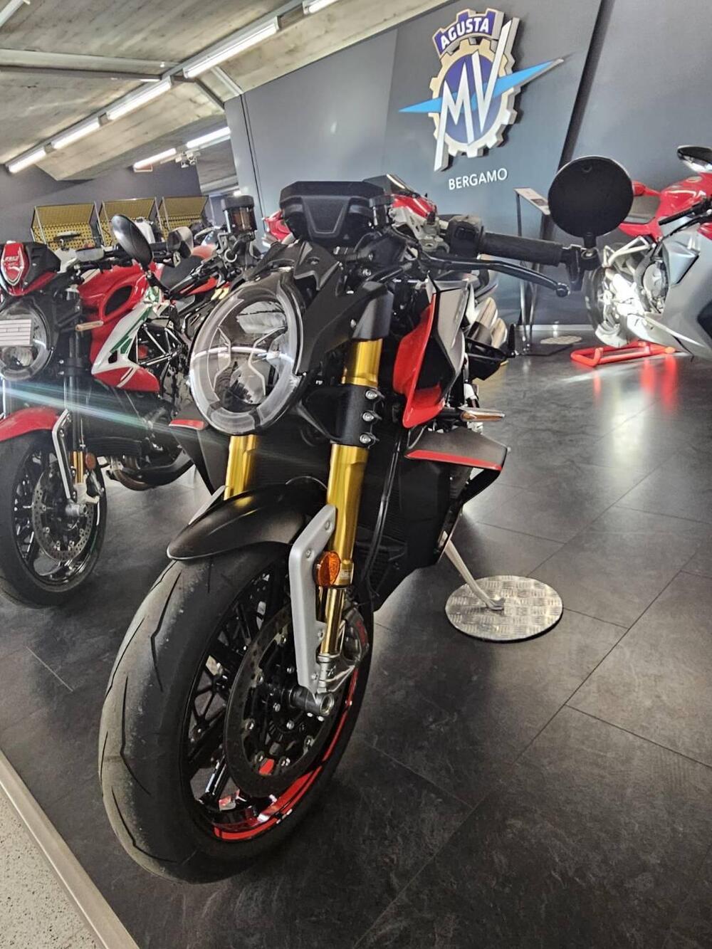 MV Agusta Brutale 1000 RR (2021 - 25) (4)