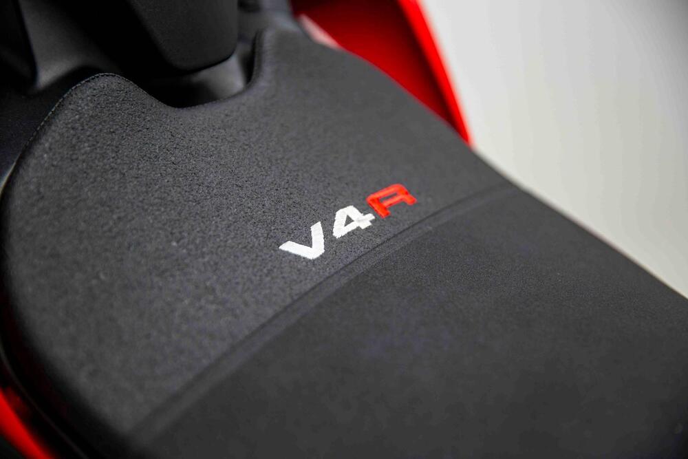 Ducati Panigale V4 R (2023 - 24) (10)