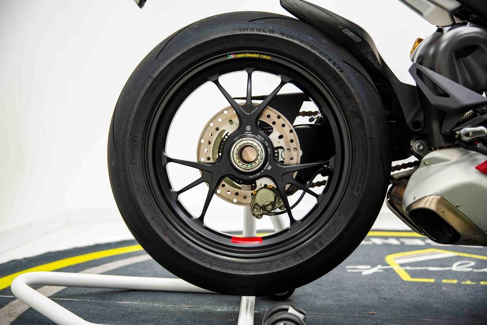 Ducati Panigale V4 R (2023 - 24) (16)