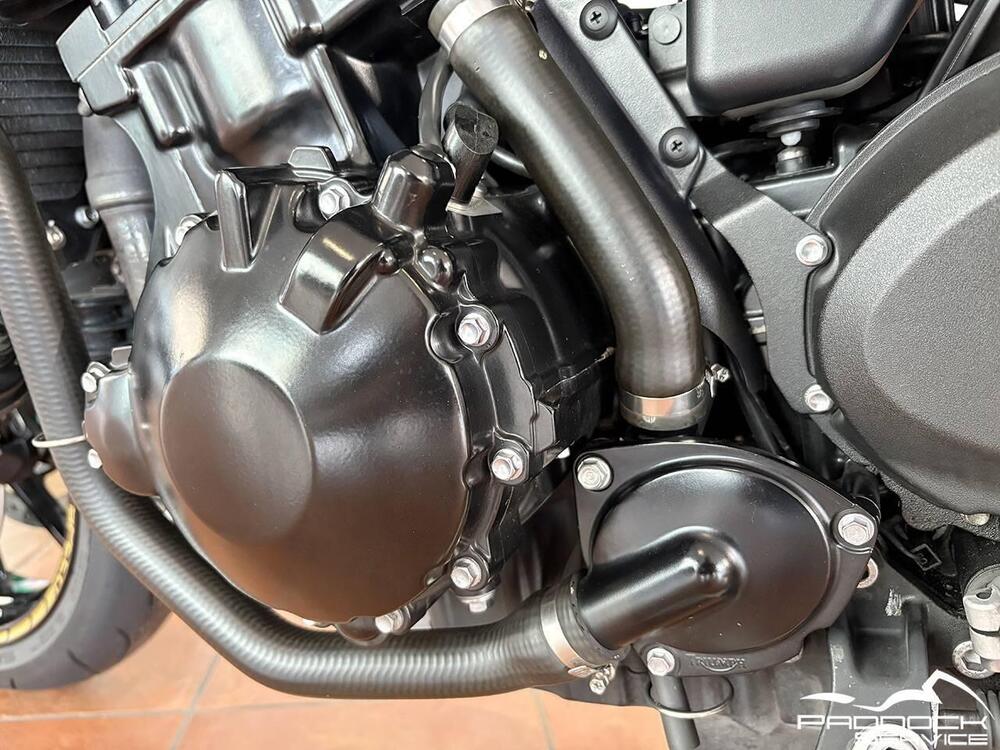 Triumph Speed Triple 1050 (2011 - 13) (13)
