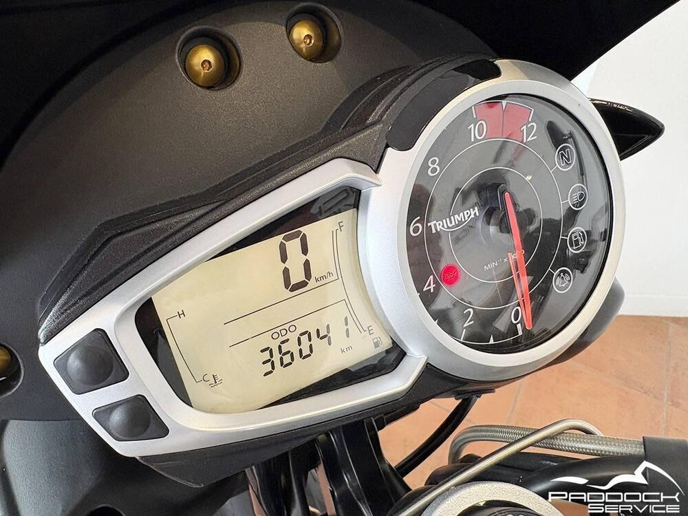 Triumph Speed Triple 1050 (2011 - 13) (18)
