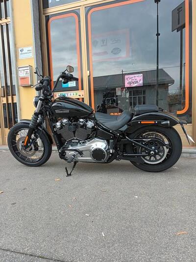 Harley-Davidson Street Bob 117 (2025) usata